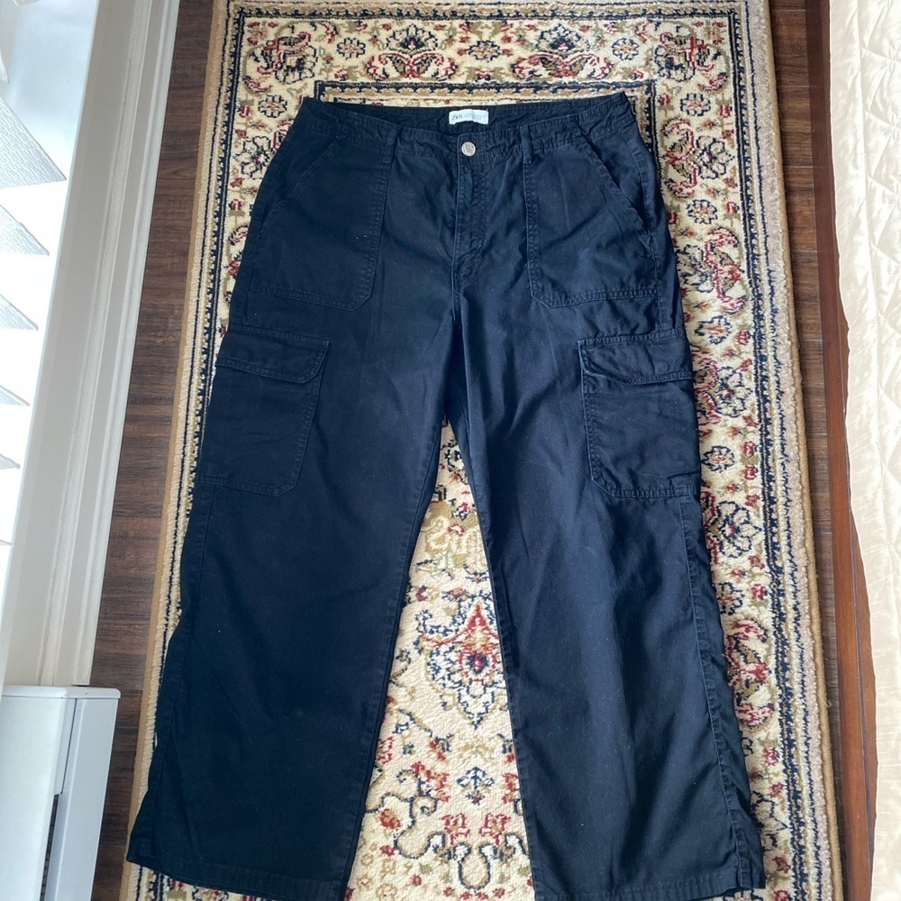 Zara Black Cargo Pants with Zipper Wide Legs Side and Back Pockets Size 14